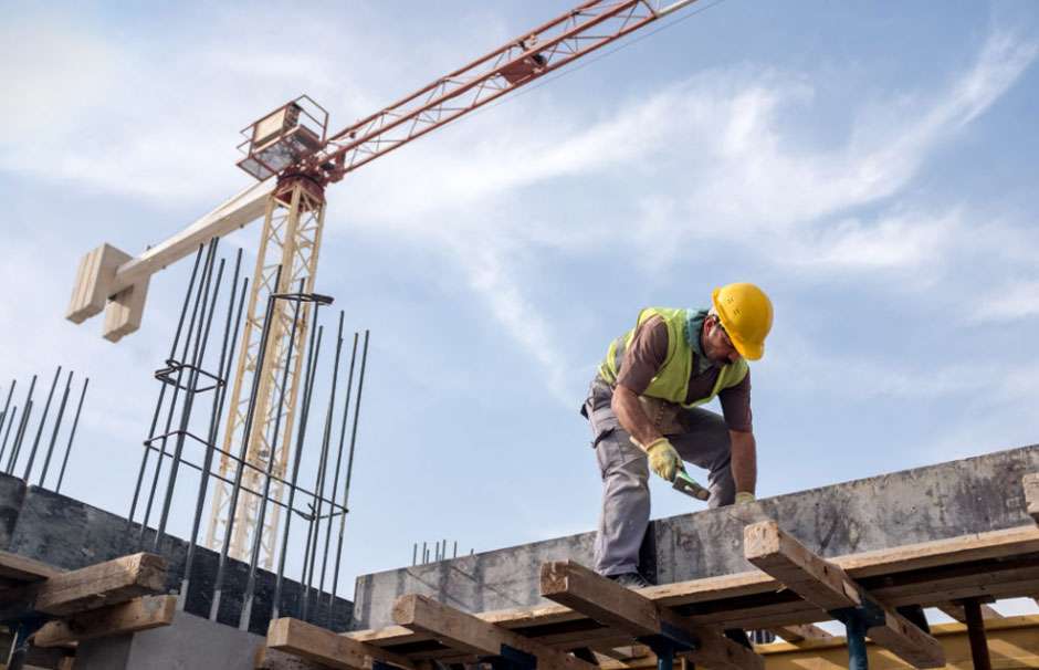 When to Contact a Lawyer After a Construction Site Injury in Illinois