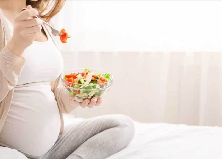 Diet and Lifestyle Tips from the Experts to Boost IVF Success