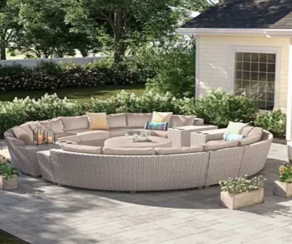 Why Outdoor Sectional Sofas Are Perfect For Entertaining Guests