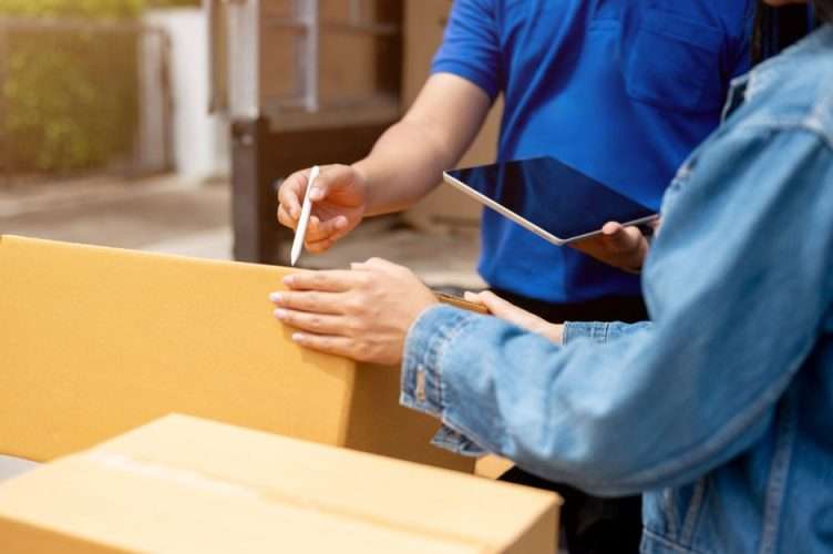 Why Same Day Courier Services Are Essential for Businesses in 2025