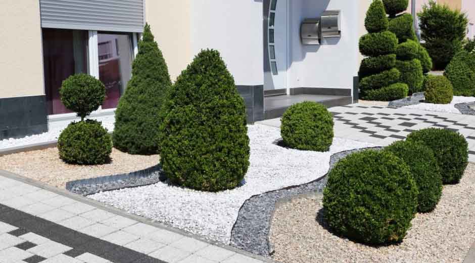 What Professional Landscapers Know About Sand That DIYers Usually Don't