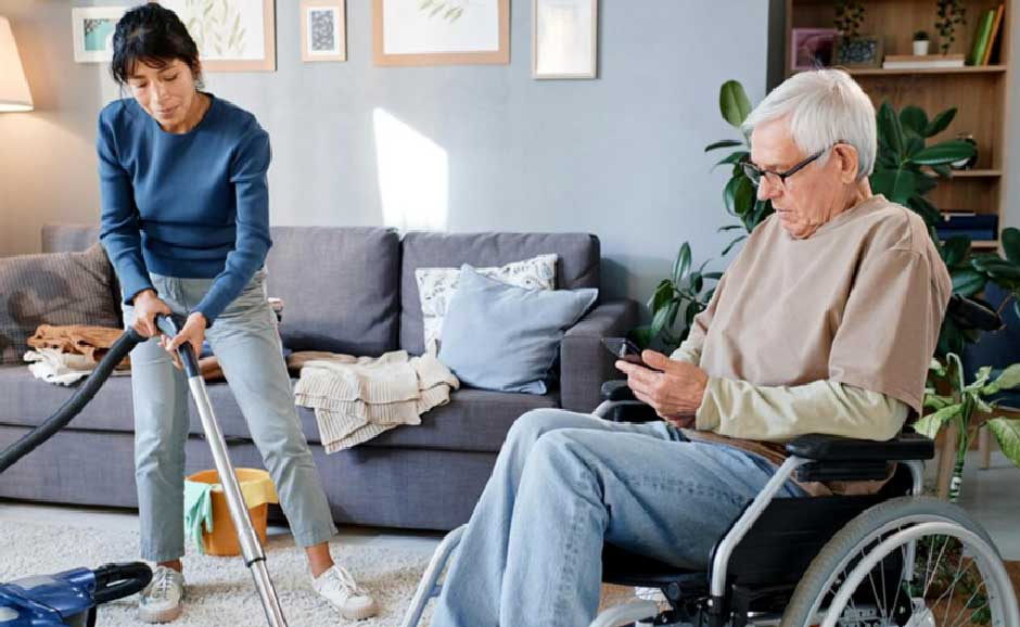 The Benefits of House Cleaning Services for Seniors and Independent Living