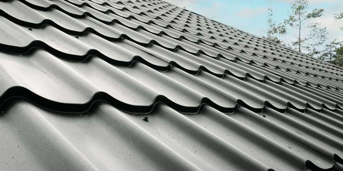 why-metal-roofing-can-be-a-durable-choice-for-long-1